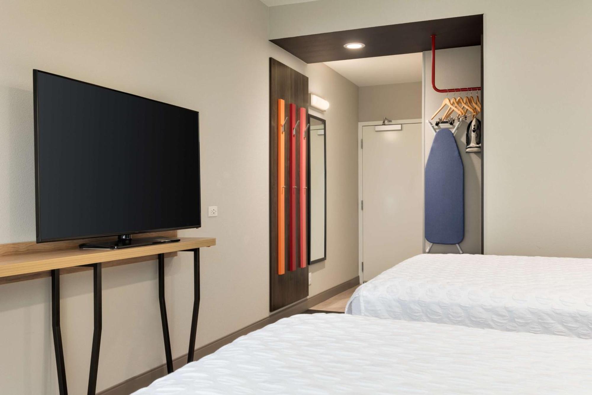 Tru By Hilton Cedar Rapids Westdale Ξενοδοχείο Εξωτερικό φωτογραφία